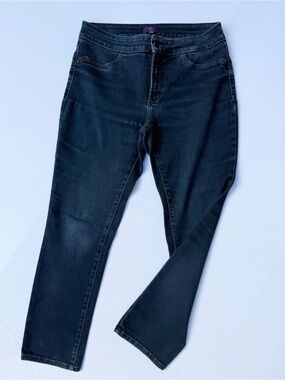 NYDJ Jeans 8 Petite Straight Leg Dark Blue NWOT